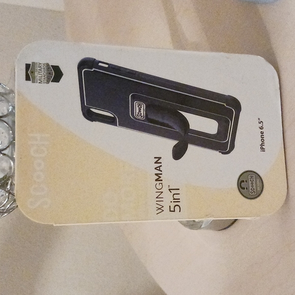 Scooch Wingman 5-in-1 Case for the iPhone 6.5" - Picture 12 of 13